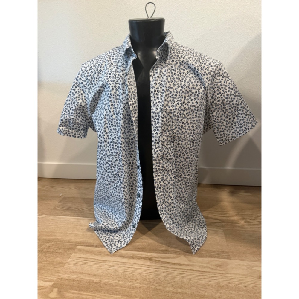 Gap Mens XL White Navy Blue Floral Stretch Poplin Short Sleeve Button Down Shirt